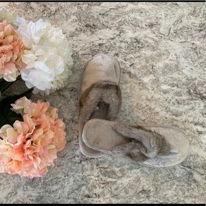 Pottery barn slippers